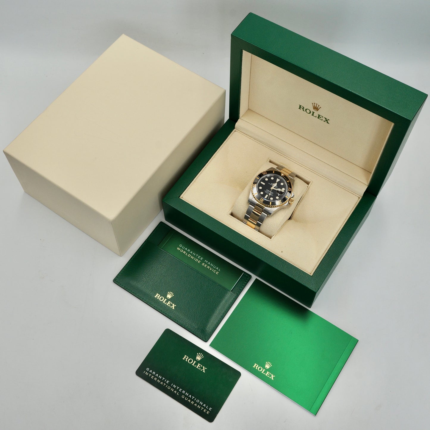 Rolex Submariner Date Black Dial Steel and Gold 126613LN - Full Set (2023)