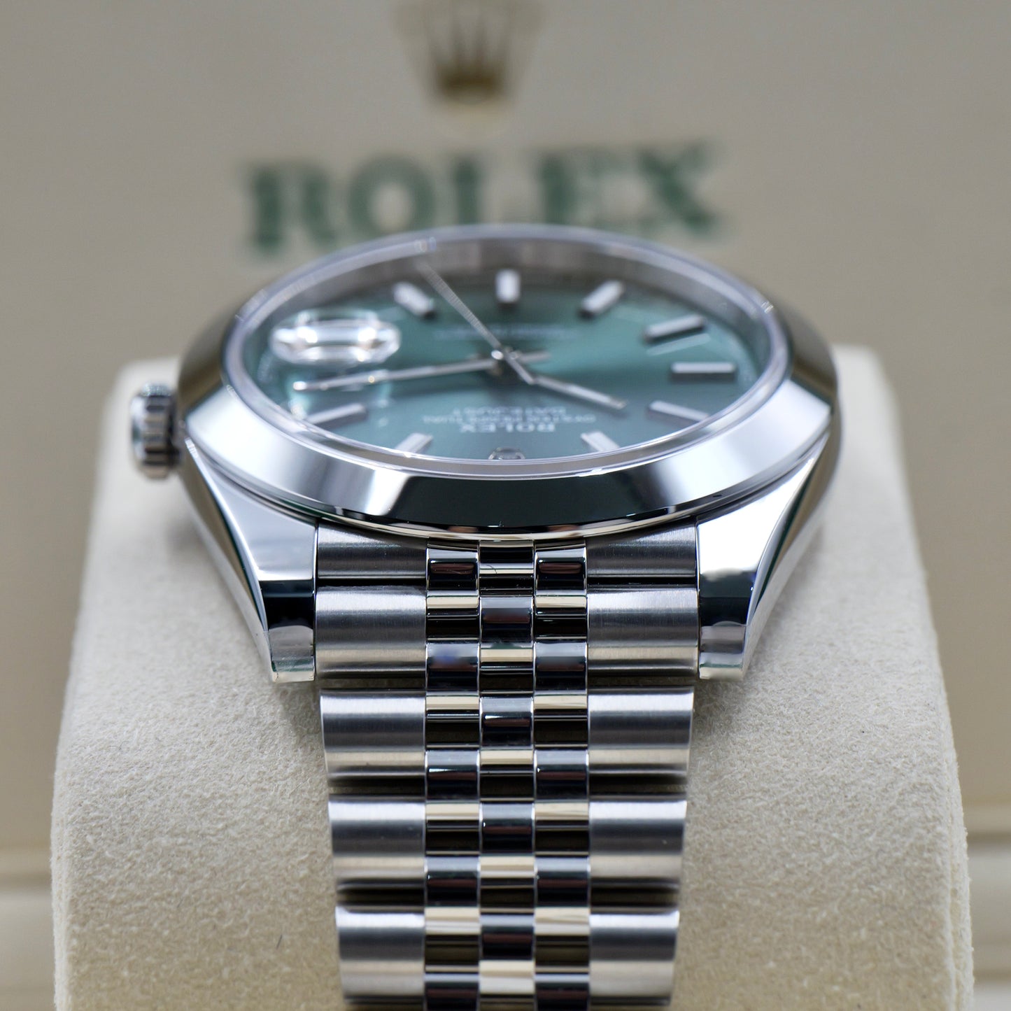 Rolex Datejust 41 Mint Green 126300 - Full Set (2022)