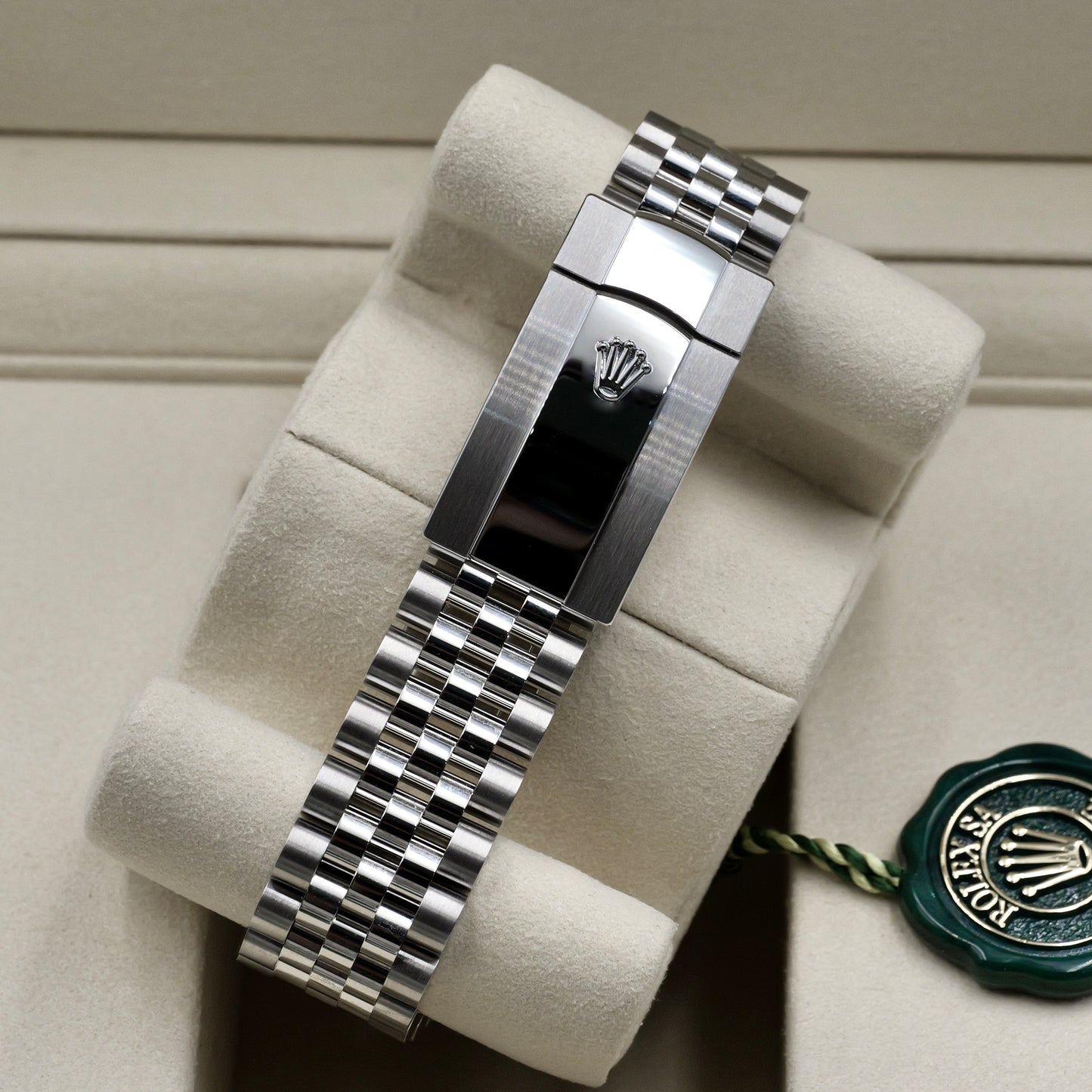 Rolex Datejust 41 Mint Green 126300 - Full Set (2022)
