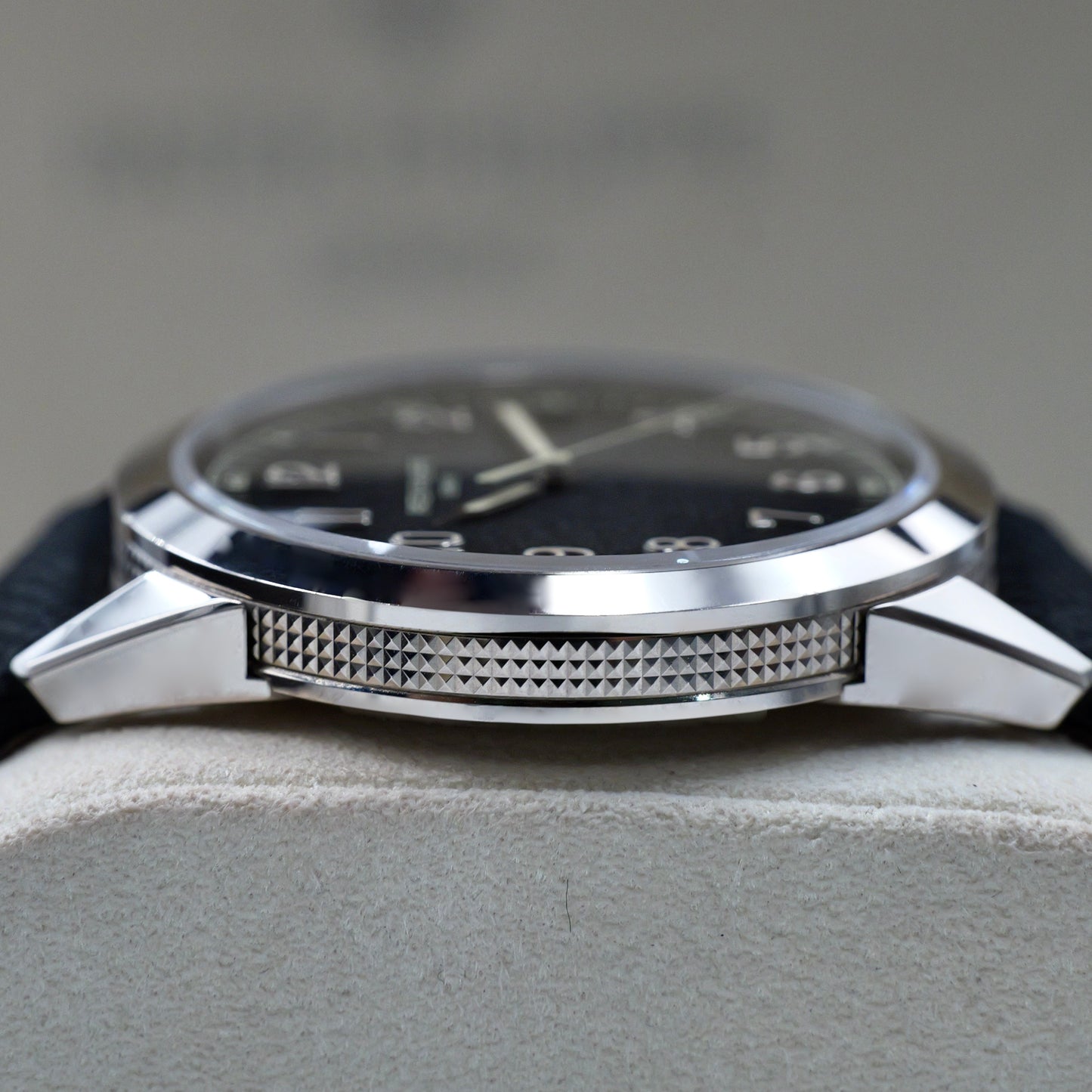 Patek Philippe Calatrava 5226G-001 - Full Set (2024)