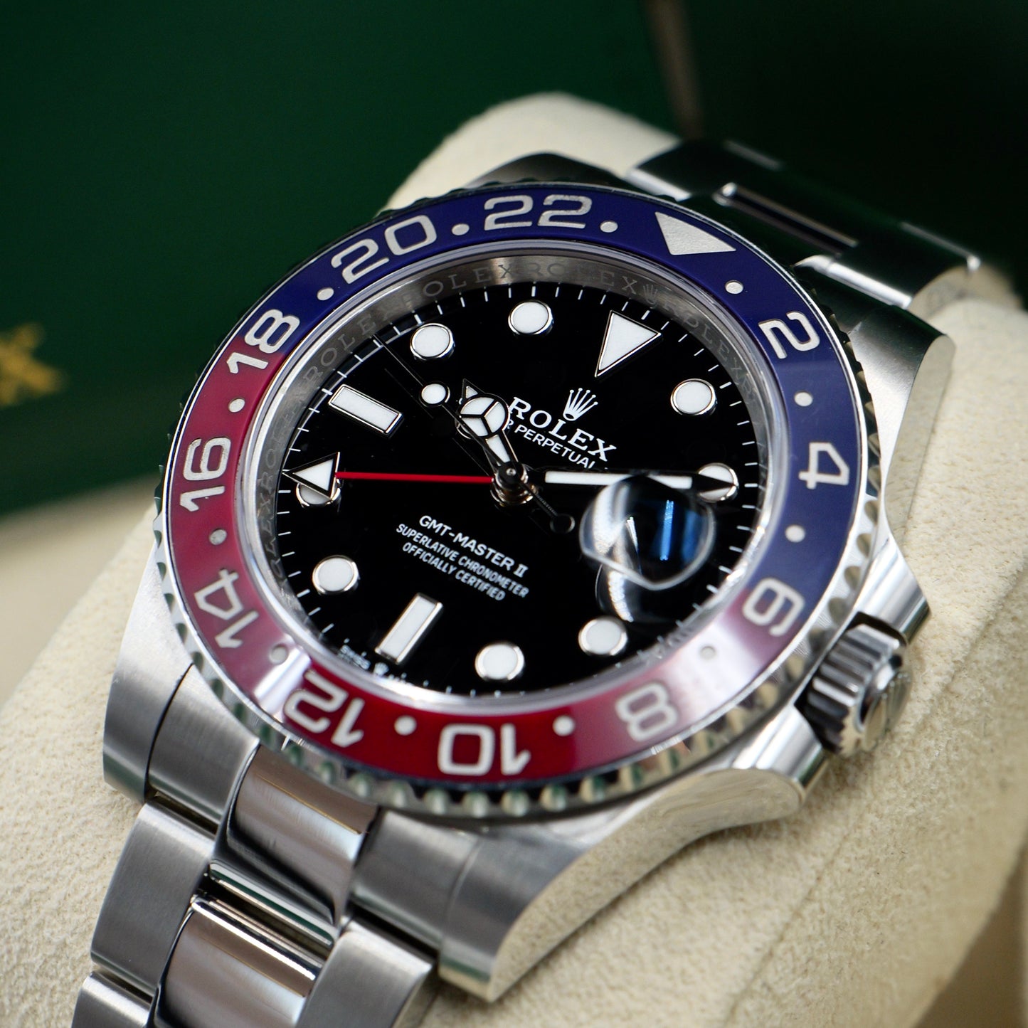 Rolex GMT-Master II 'Pepsi' 126710BLRO Oyster - Full Set (2024)