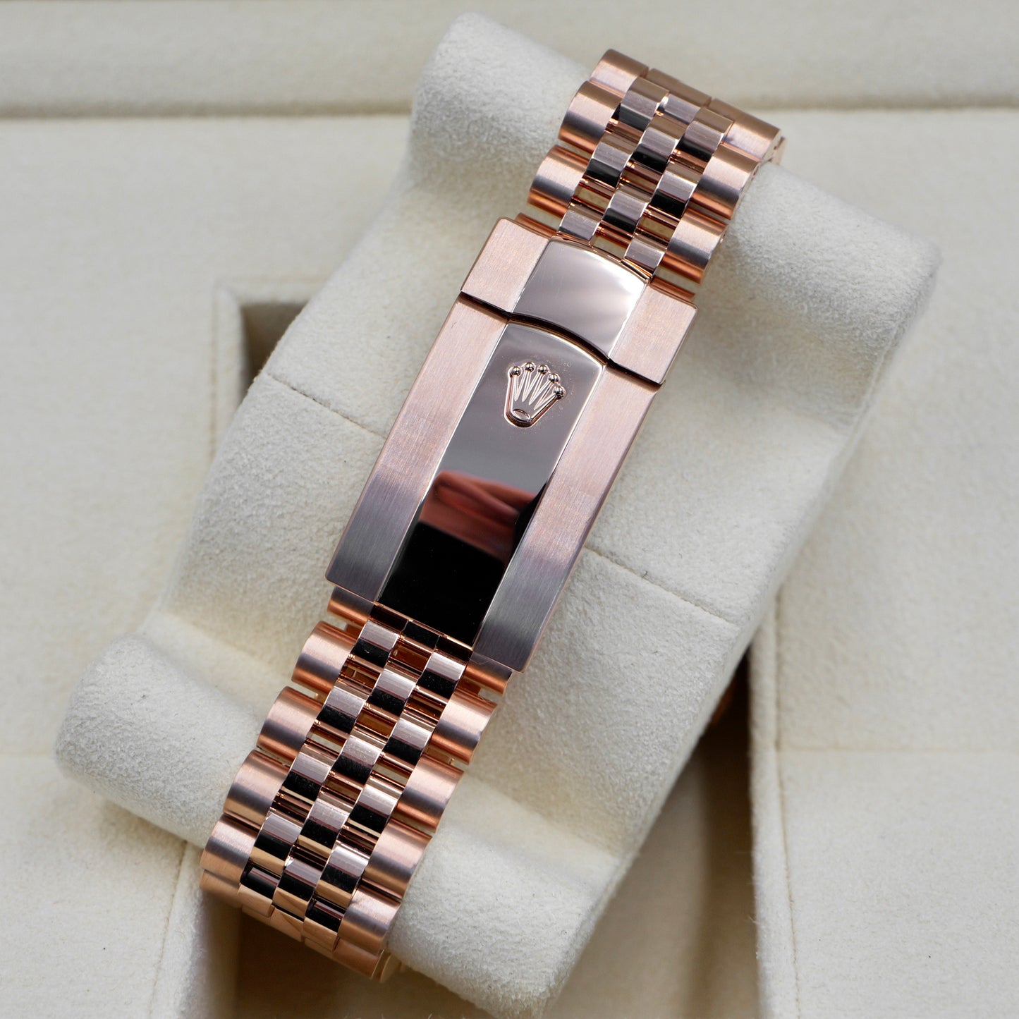 Rolex Sky-Dweller Rose Gold Blue Dial Jubilee Bracelet 336935 - Full Set (2025)