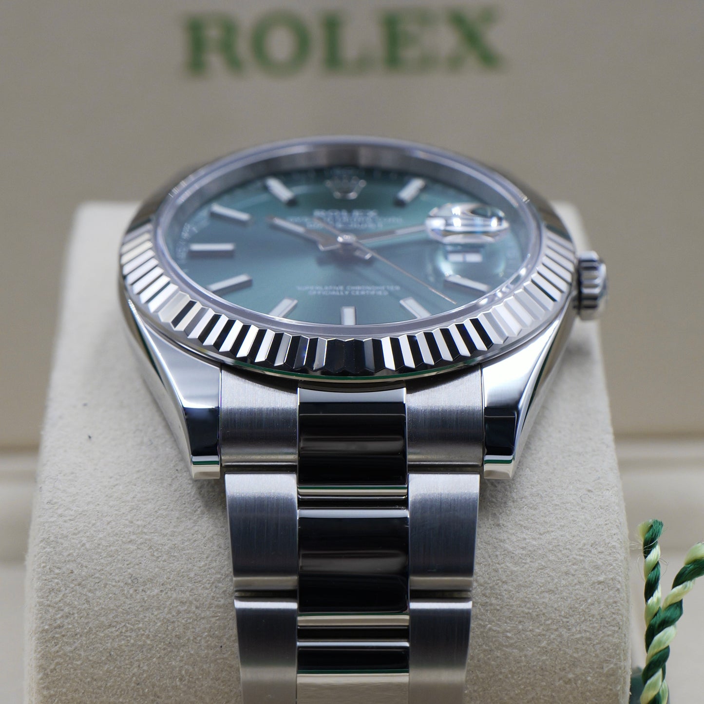 Rolex Datejust 41 Mint Green 126334 - Full Set (2022)