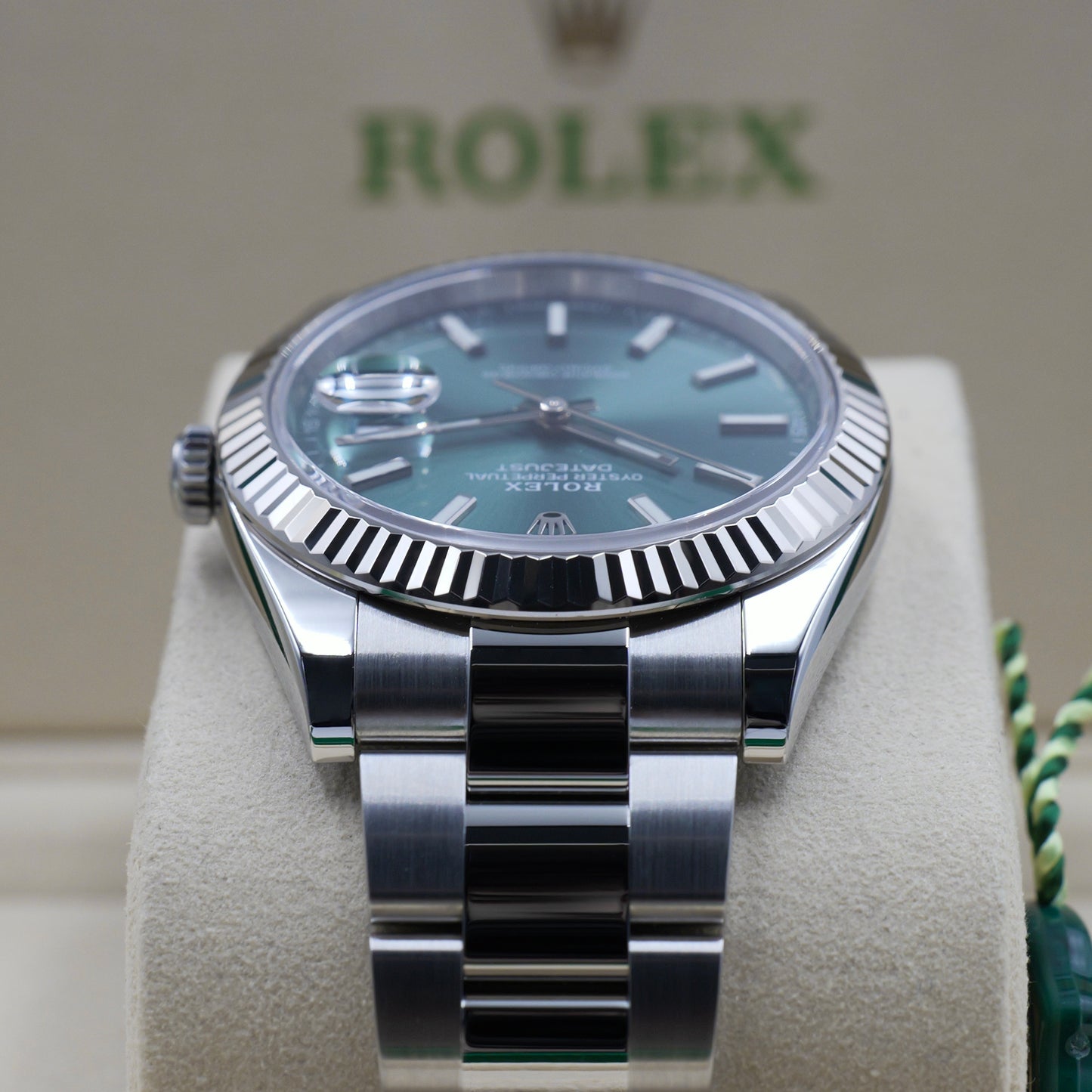Rolex Datejust 41 Mint Green 126334 - Full Set (2022)