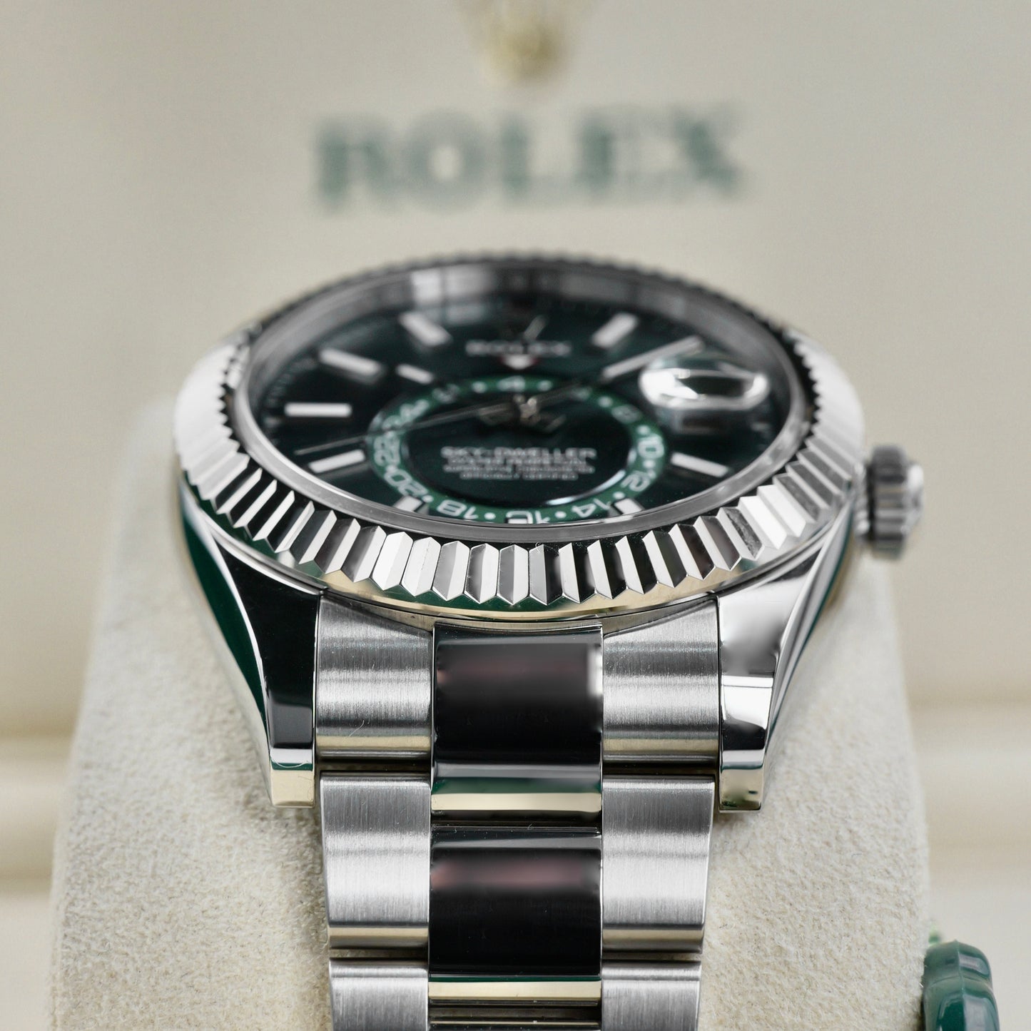 Rolex Sky-Dweller Green Dial Oyster 336934 - Full Set (2025)