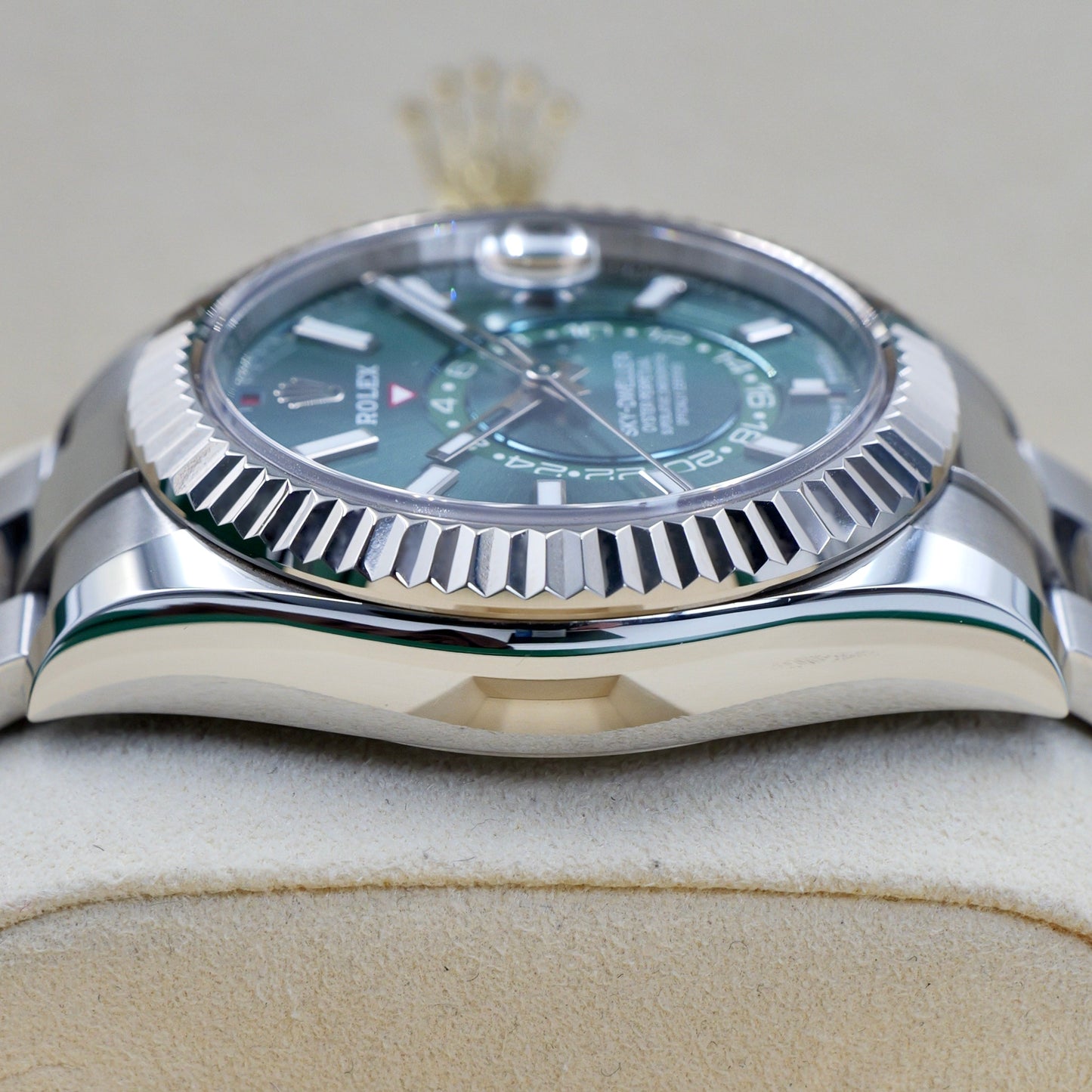 Rolex Sky-Dweller Green Dial Oyster 336934 - Full Set (2025)