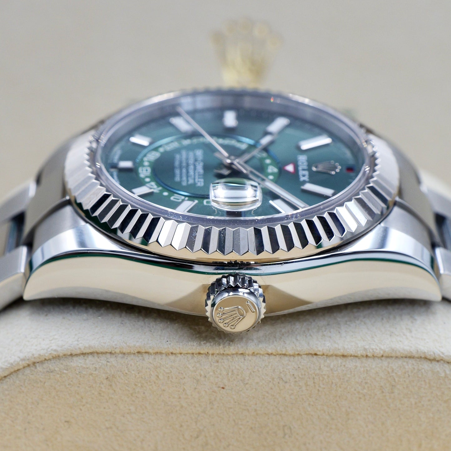 Rolex Sky-Dweller Green Dial Oyster 336934 - Full Set (2025)