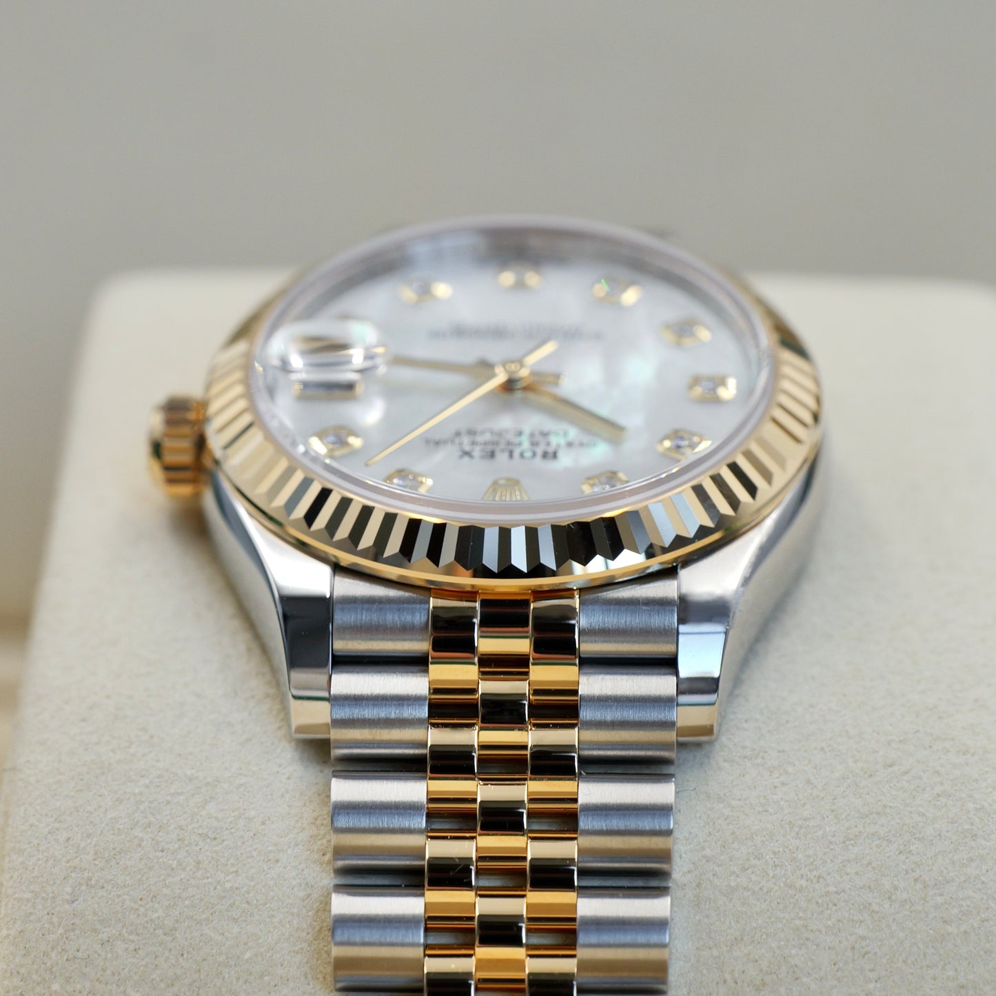 Rolex Datejust 31 Mother of Pearl Dial 278273 - Full Set (2025)