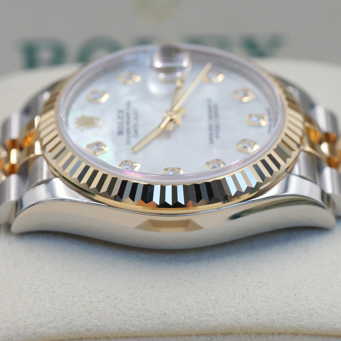 Rolex Datejust 31 Mother of Pearl Dial 278273 - Full Set (2025)