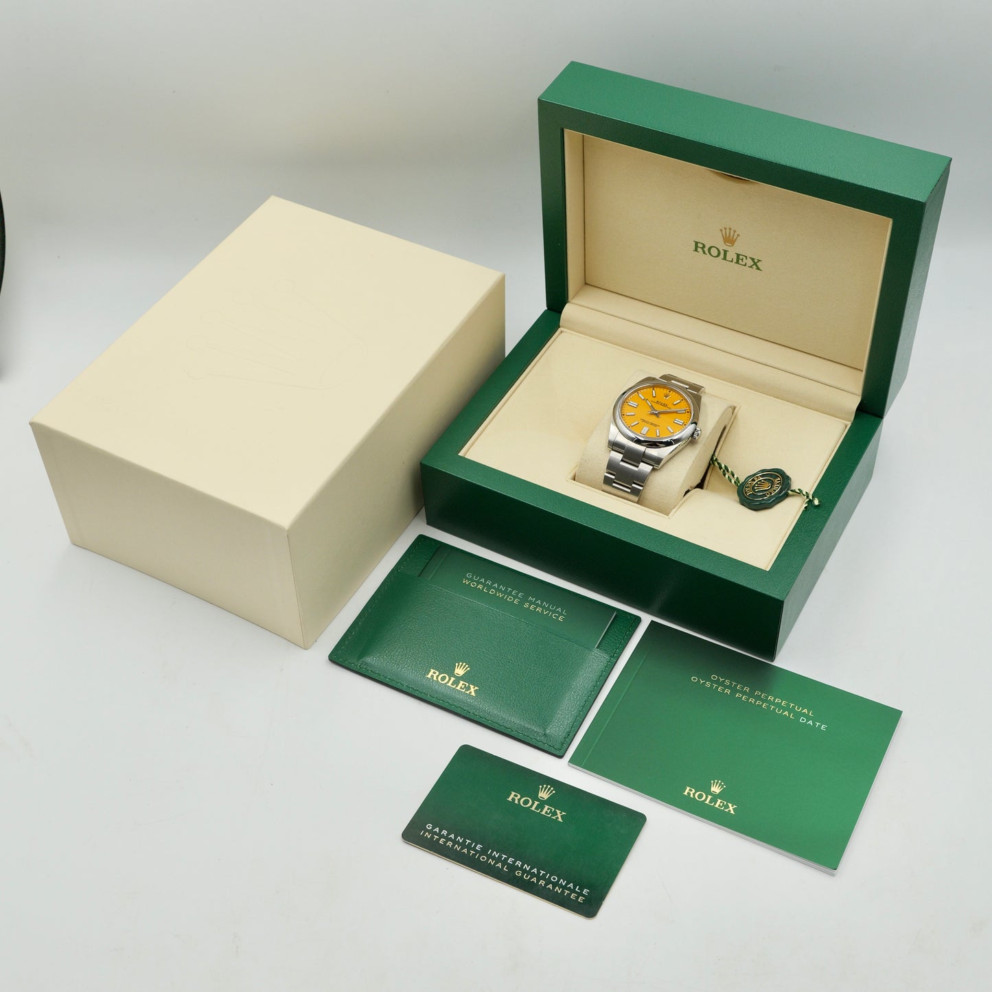 Rolex Oyster Perpetual 41 Mustard Yellow 124300 Full Set 2023