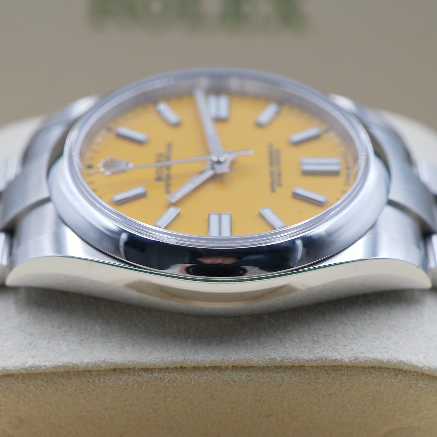 Rolex Oyster Perpetual 41 Mustard Yellow 124300 Full Set 2023