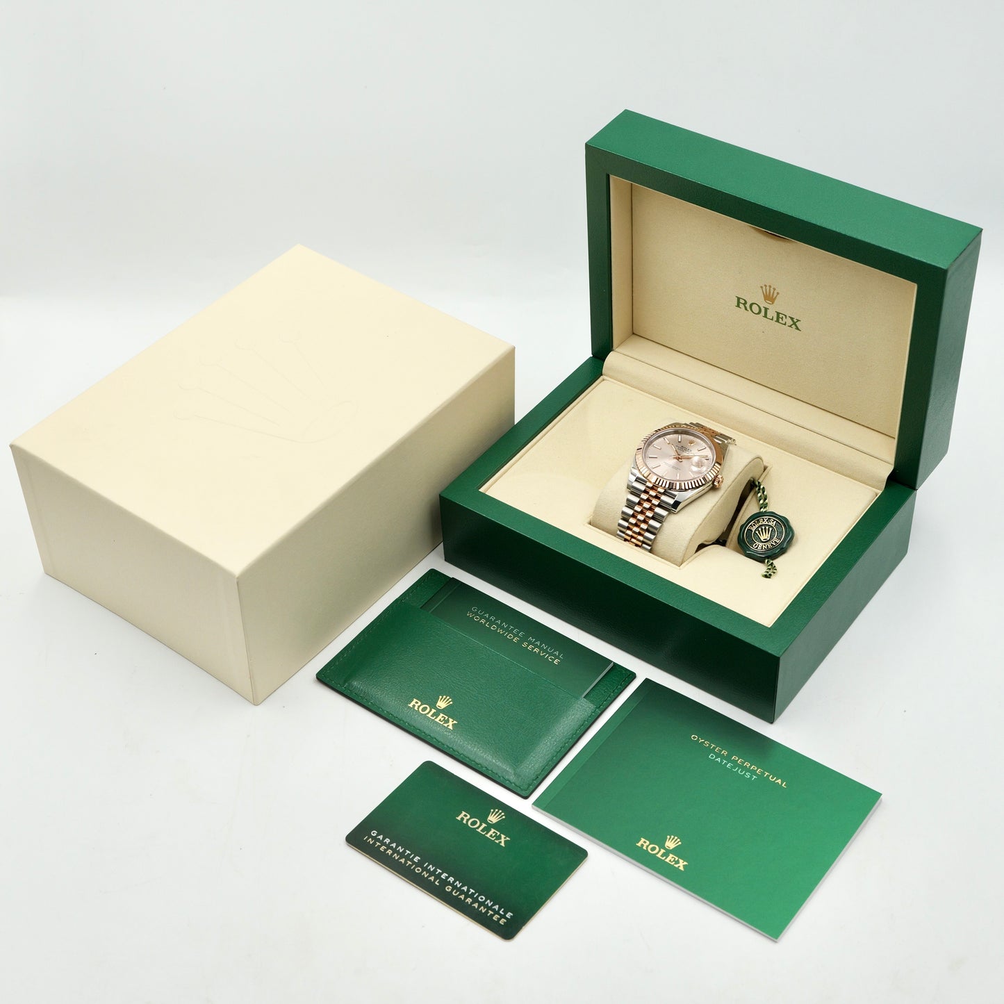 Rolex Datejust 41 Sundust Dial 126331 - Full Set (2022)