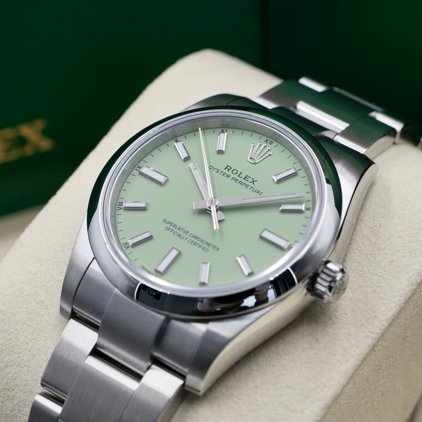 Rolex Oyster Perpetual 34 Pistachio 1124200 - Full Set (2025)