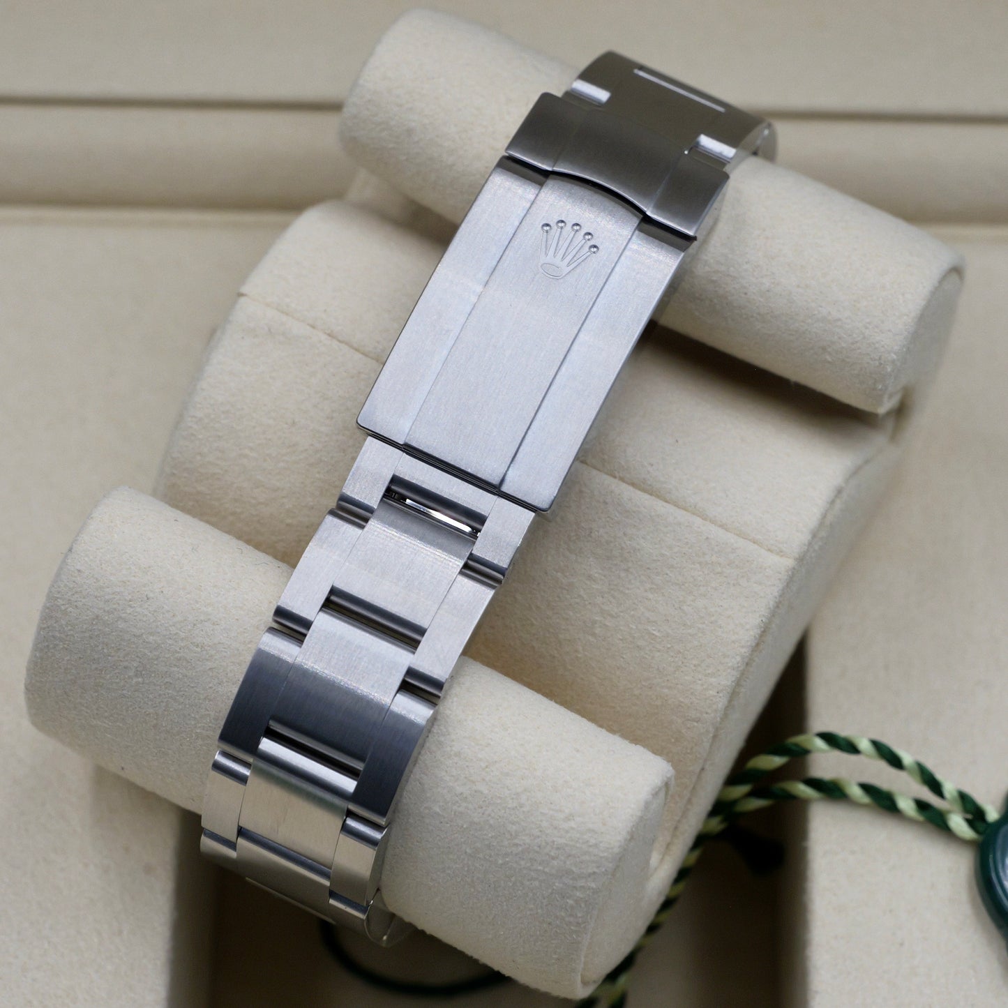 Rolex Oyster Perpetual 34 Pistachio 1124200 - Full Set (2025)