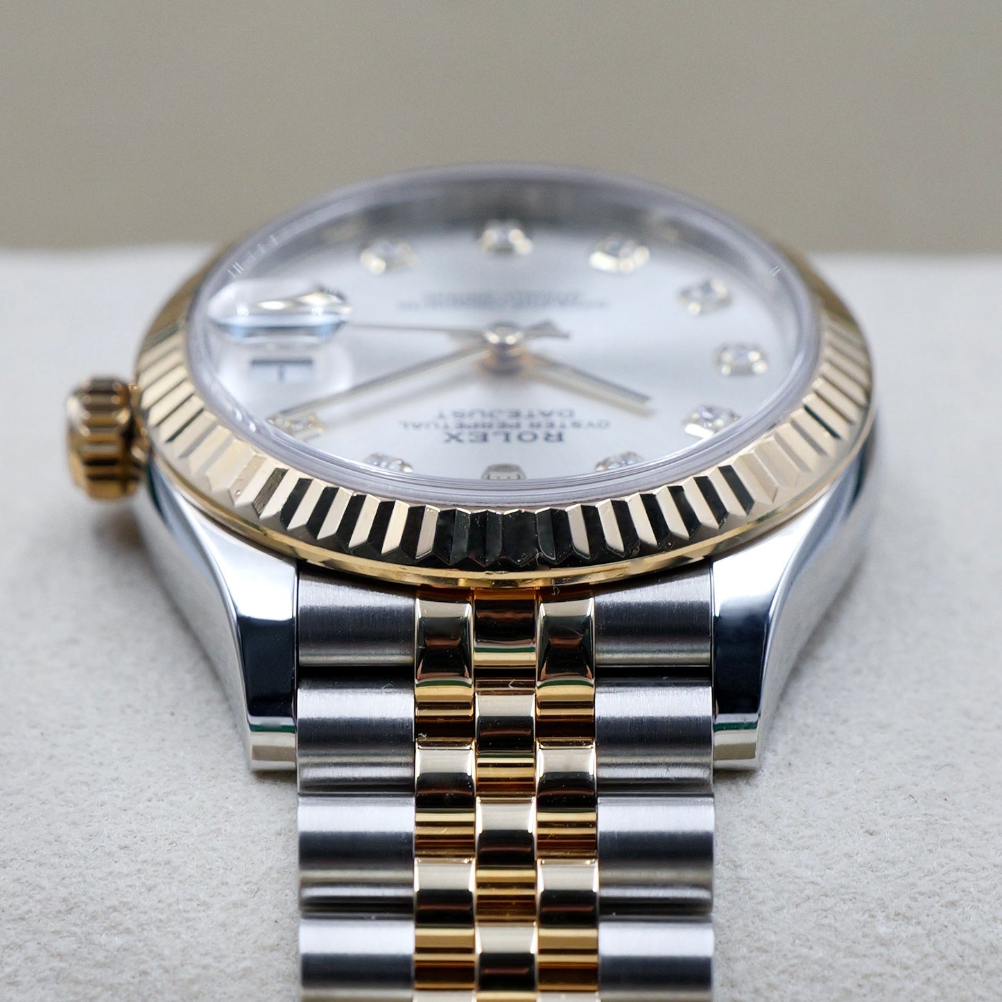 Rolex Datejust 31 Silver Diamond Dial 278273 - Full Set (2021)