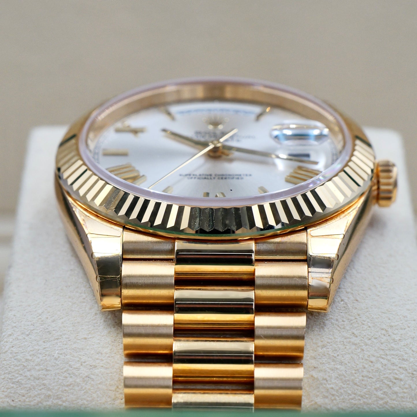 Rolex Day-Date 40 Silver Dial Yellow Gold 228238 - Full Set (2021) - (Fully Stickered)