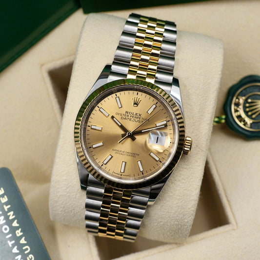 Rolex Datejust 36 Champagne 126233 - Full Set (2020) (New Card)