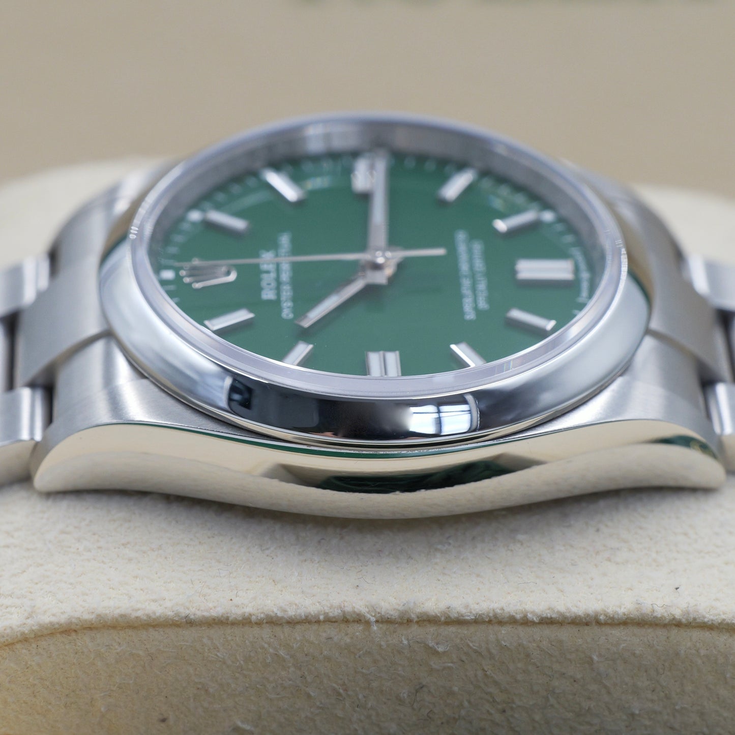 Rolex Oyster Perpetual 36 Green Dial 126000 - Full Set (2022)
