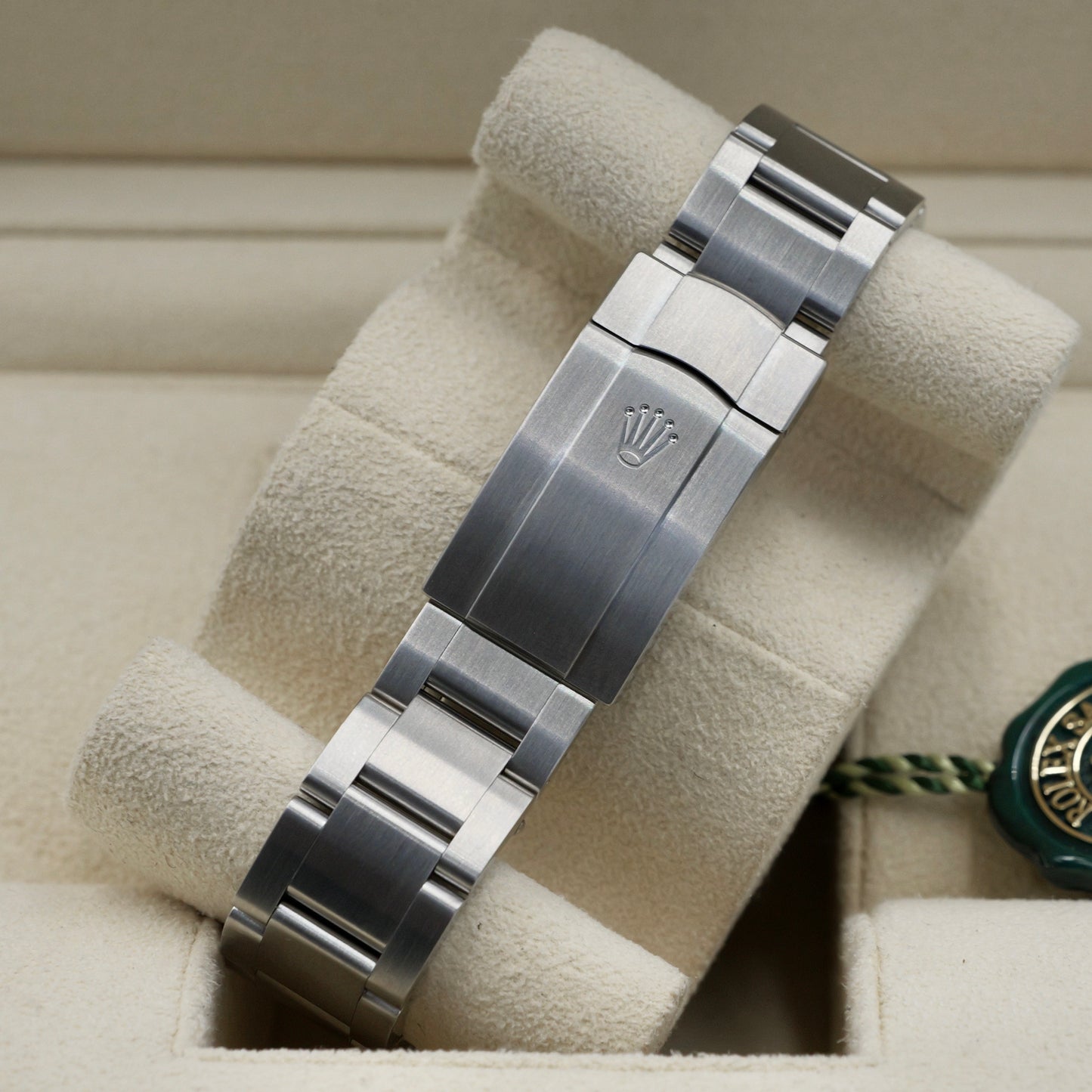 Rolex Oyster Perpetual 41 Black Dial 124300 - Full Set (2024)