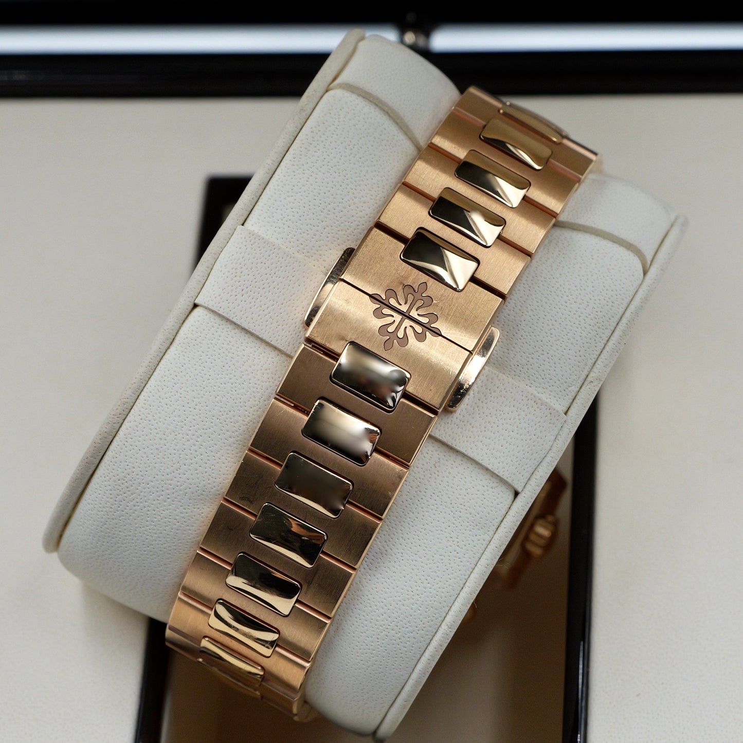 Patek Philippe Nautilus Rose Gold 5980/1R-001 Full Set 2023