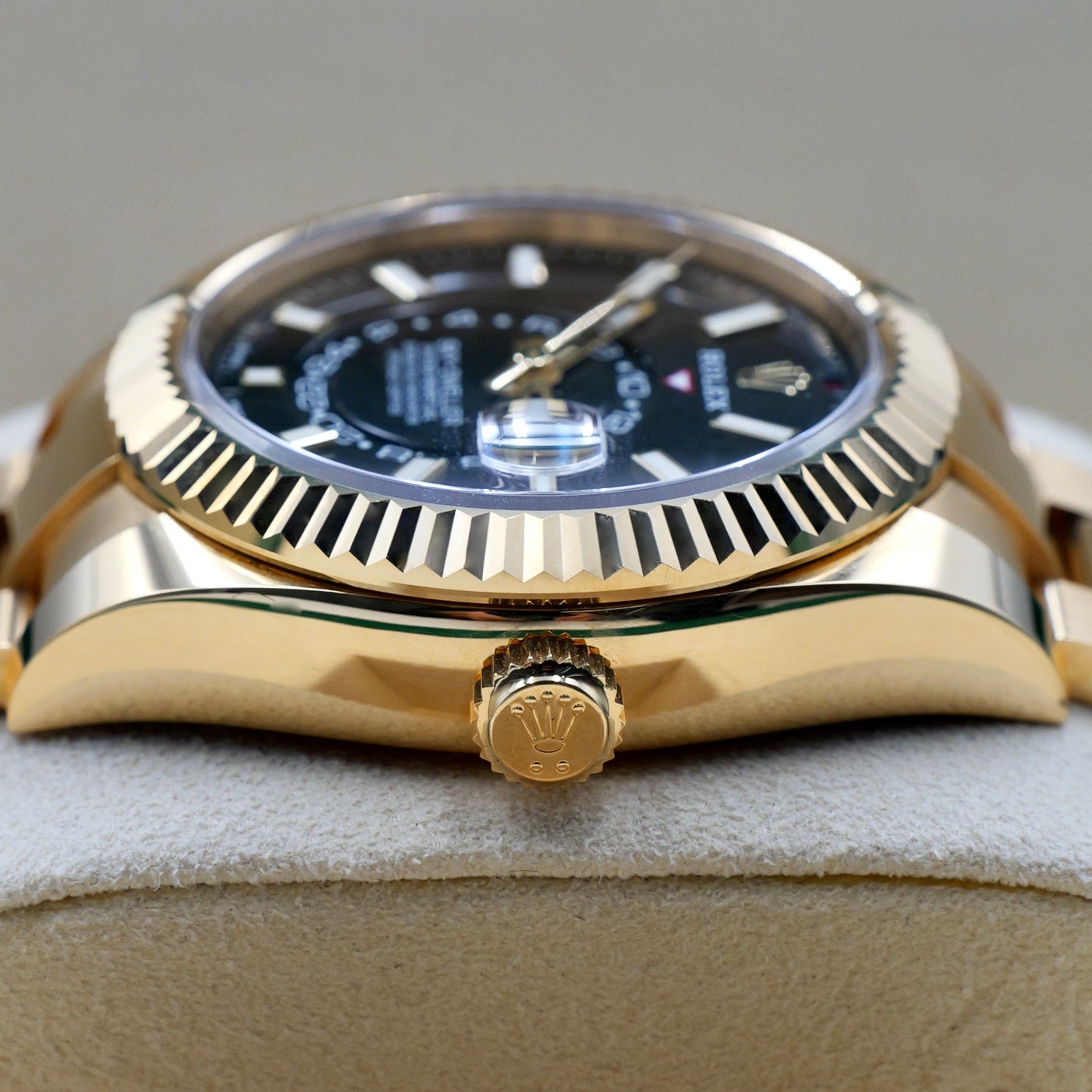 Rolex Sky-Dweller Yellow Gold 326938 - Full Set (2021)
