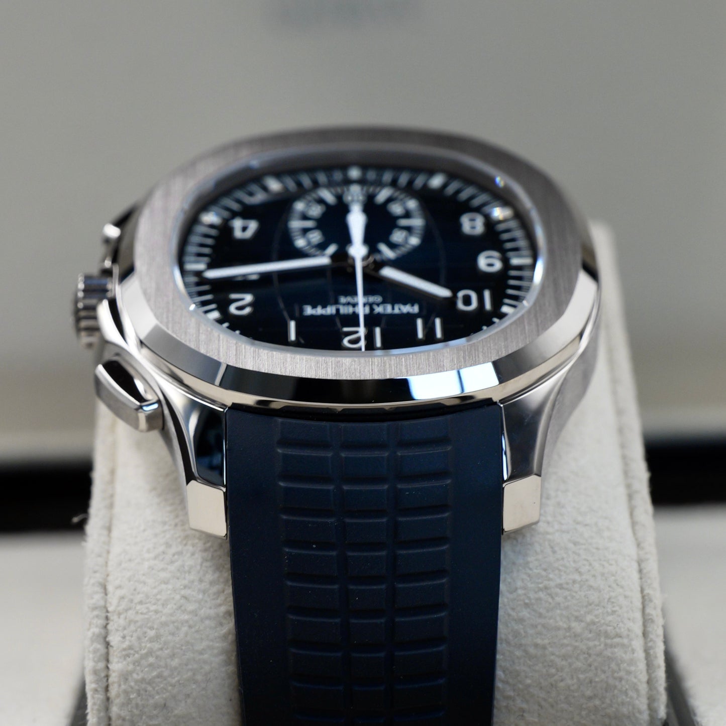 Patek Philippe Aquanaut Blue 5968G - Full Set (2021)