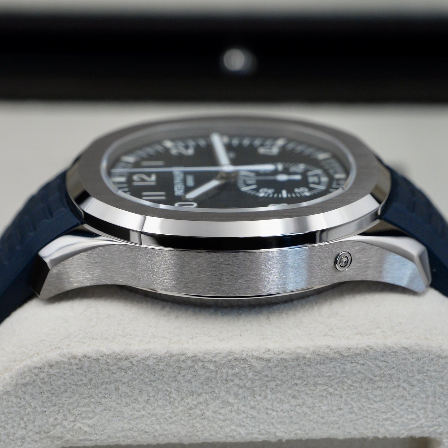 Patek Philippe Aquanaut Blue 5968G - Full Set (2021)