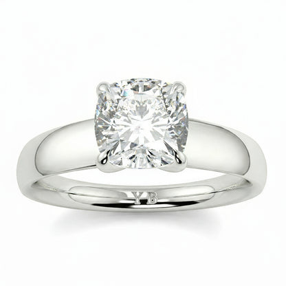 Silver ring with a large diamond on a white background yb_jewellers_solitaire_engagement_ring_4_claw_diamond_centre_lab_grown_diamond_round_brilliant_best_selling_engagement_ring